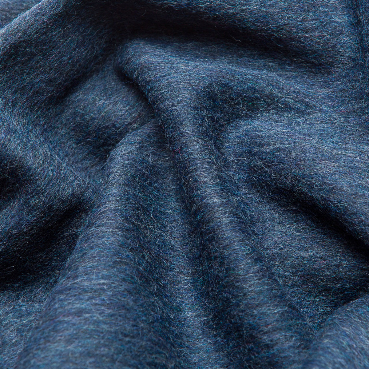 Plaid en alpaga Classic plié, laine douce